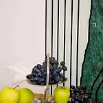 Attrait L'atelier View And Terrace * Бухарест