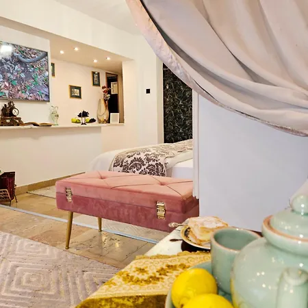 Appartement Attrait L'atelier View And Terrace Bucarest