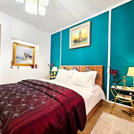 Daire Attrait L'atelier View And Terrace Bükreş