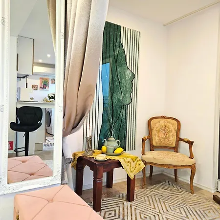 Attrait L'atelier View And Terrace Bucarest