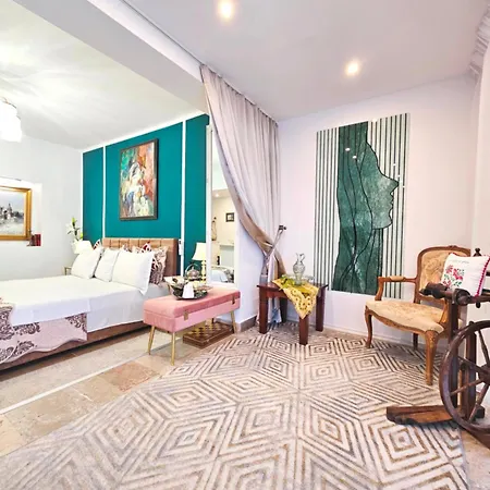 Attrait L'atelier View And Terrace Appartement Bucarest