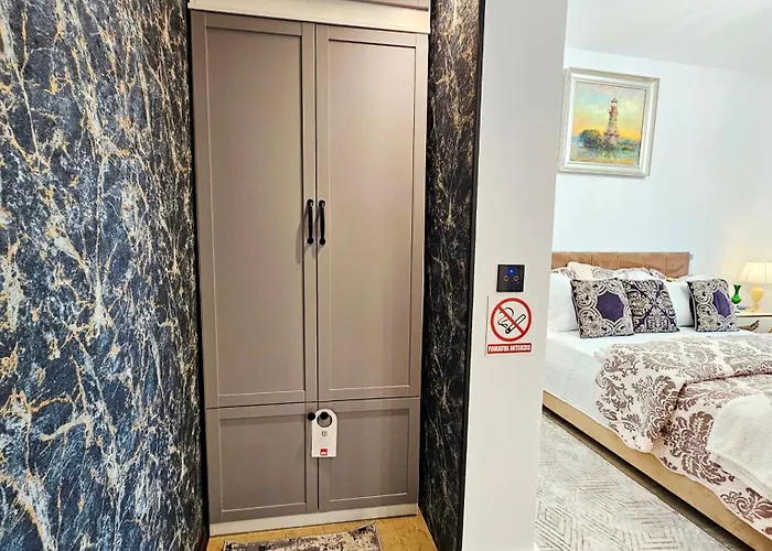 Attrait L'atelier View And Terrace ブカレスト