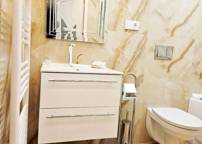 Attrait L'atelier View And Terrace Appartamento Bucarest