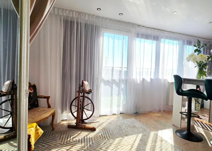 Attrait L'atelier View And Terrace * Bucarest