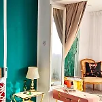 Attrait L'atelier View And Terrace アパート ブカレスト