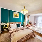 Apartman Attrait L'atelier View And Terrace Bukarest